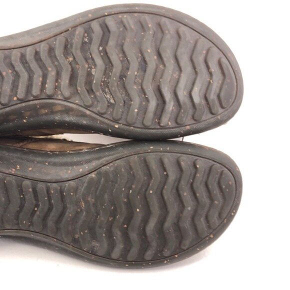 UGG Bettey Brown Leather Slip on Loafers 8 - Picture 11 of 13